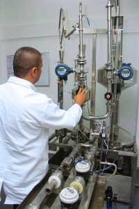 colaborador en laboratorio de calibracion , sede planta, aquaoccidente